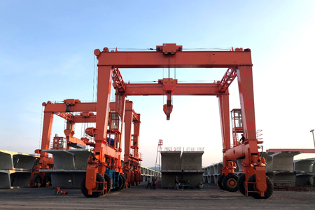 rubber-tyre gantry crane