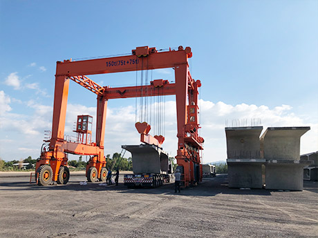 150T Rubber Tired Gantry Crane