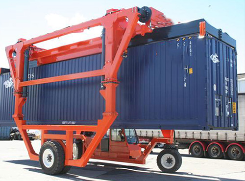 Container Straddle Carrier